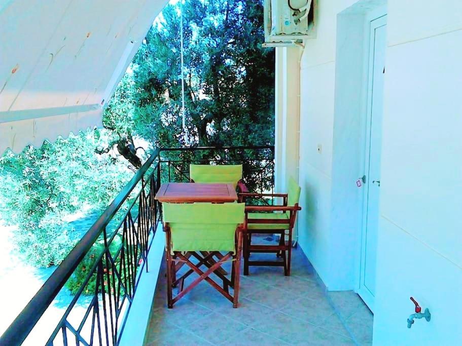 Giorgos Apartments. Σκάλα Φούρκας Εξωτερικό φωτογραφία