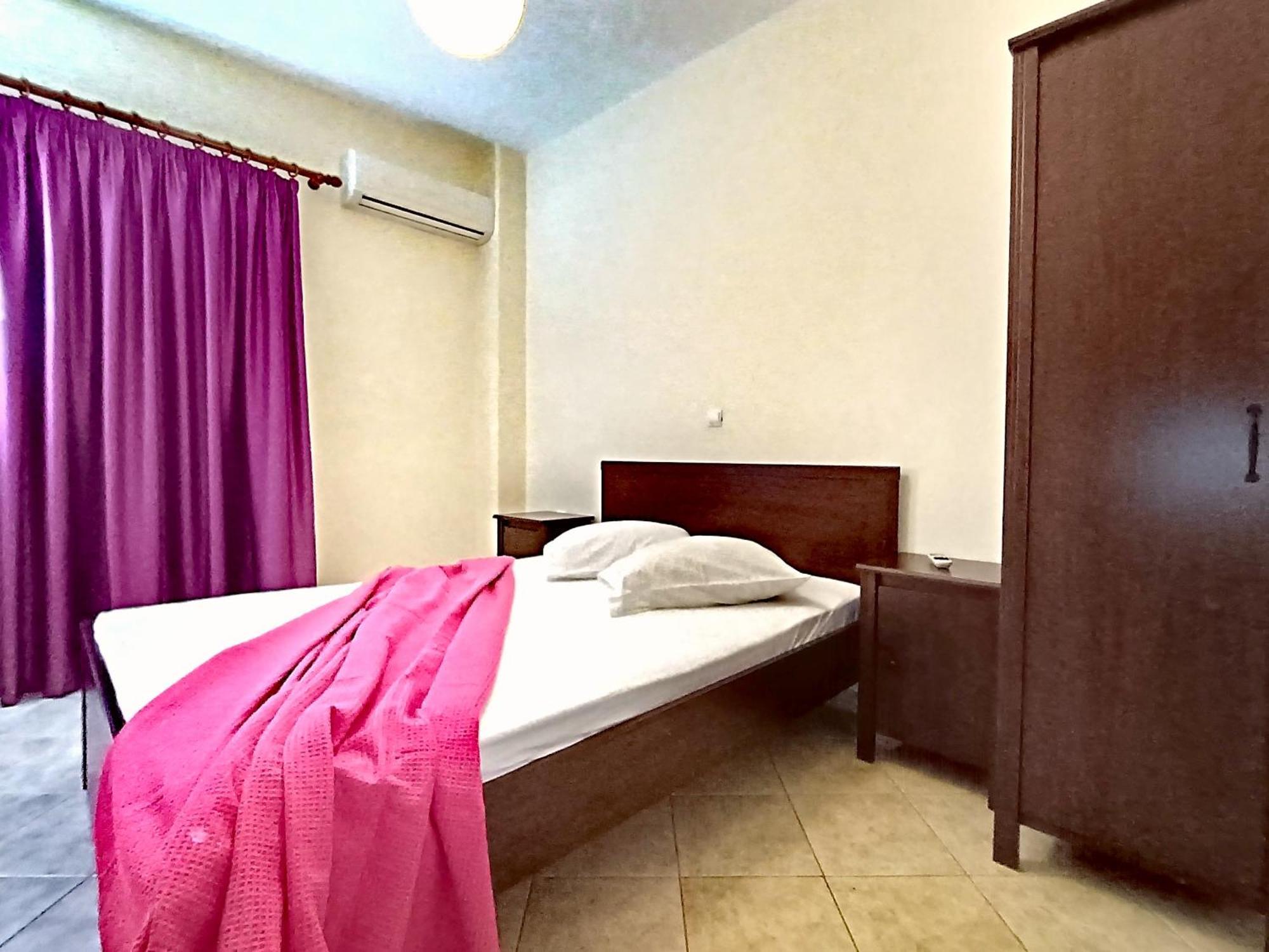 Giorgos Apartments. Σκάλα Φούρκας Εξωτερικό φωτογραφία