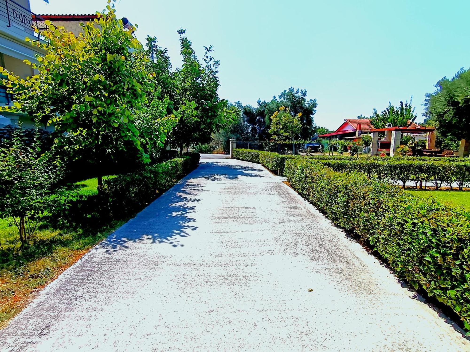 Giorgos Apartments. Σκάλα Φούρκας Εξωτερικό φωτογραφία